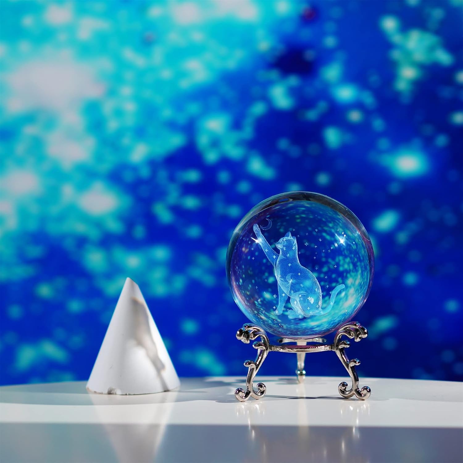 Cat Engraved Crystal Ball with Metal Stand